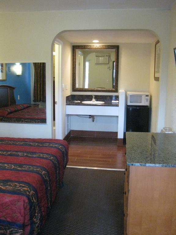 Sunshine Motel San Bernardino Quarto foto
